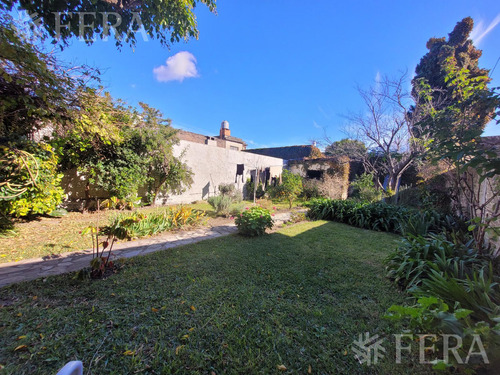 Venta De Casa De 3 Ambientes Con Patio En Wilde