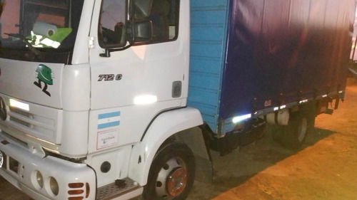 Camión Mercedes Benz 712 Con Caja Saider.