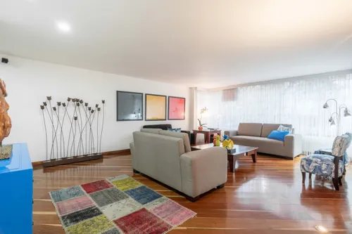 Apartamento En Venta En El Nogal. Cod V5086