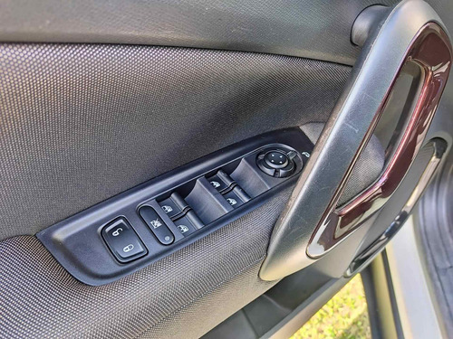Imagem 4 de 15 de Fiat Toro 1.8 16v Evo Flex Freedom At6
