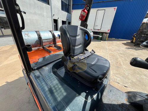 Yale 70vx Empilhadeira