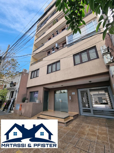 Imagen 3 de 17 de Local Comercial Muy Bien Ubicado - Zona Macrocentro