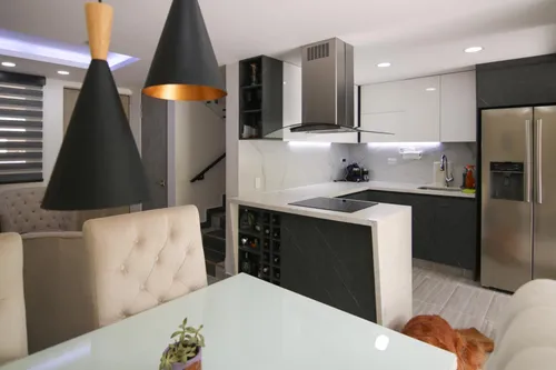 Casa En Venta En Alameda Del Norte. Cod V12928