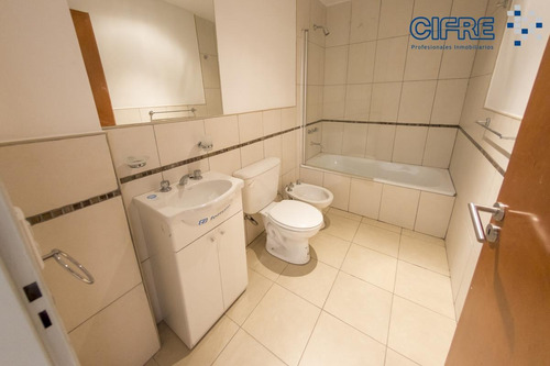 Ph A Estrenar De 2 Ambientes En Planta Baja Lateral Con Patio.