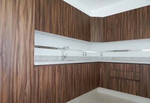 Hermosa Residencia, Lomas De Juriquilla, Jardín, Terraza, Estudio O 4ta Rec Pb