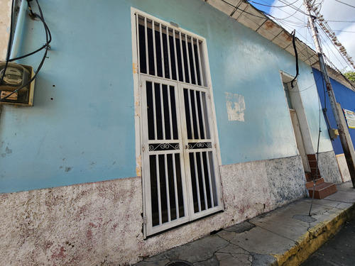 Casa Estilo Colonial En La Asunción, Isla De Margarita