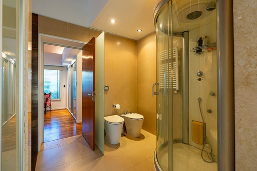 Casa En Venta 7 Ambientes 3 Dormitorios Con Jardín Quincho Parrillero Y Pileta 2 Cochera Fisherton