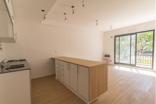 Monoambiente . Venta . Apto Crédito. Balcón . Saavedra .