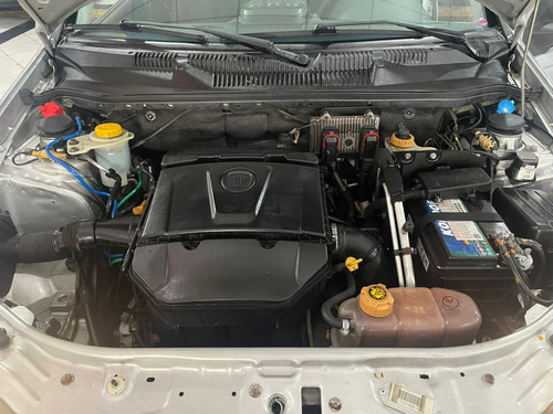 Fiat Palio 1.8 MPI ADVENTURE LOCKER WEEKEND 16V FLEX 4P MANUAL