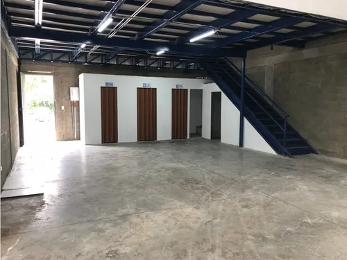Bodegas 1 Y 4 En Venta Via Condina