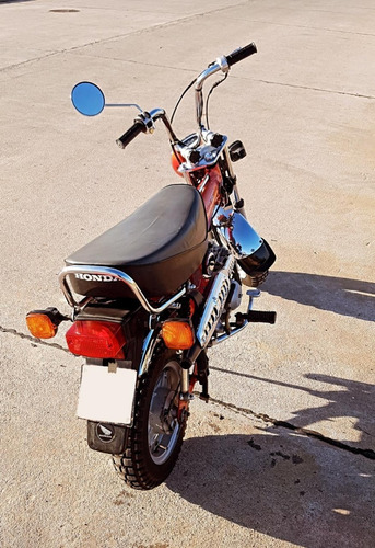 Honda Dax 70 Japón 2001
