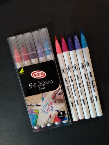 Imagen 3 de 3 de Plumones Brush Pen Set 5 Unidades Marca Adix