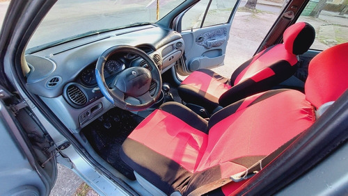 Imagen 8 de 15 de Renault Scénic 2002 1.6 Rxe Privilege