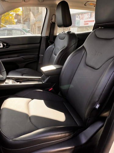 Imagen 14 de 18 de Jepp Compass Limited Plus 1.3 4x2 (sin Patentar)