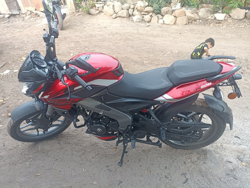 Motor: 4 Tiempos, Monocilíndrico, Sohc. Cilindraje: 249.07 C