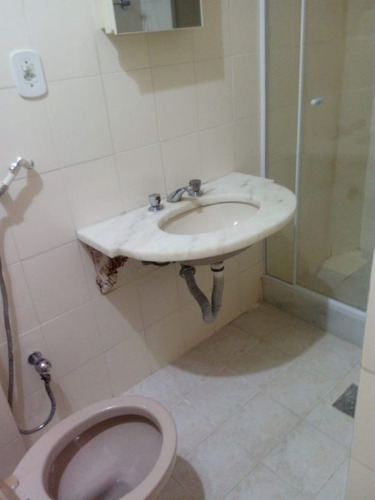 Apartamento Para Alugar Na Rua Constante Ramos, Copacabana, Rio De Janeiro - Rj - Liv-9030