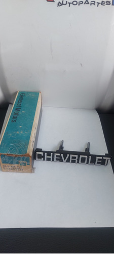 Emblema Metalico Chevrolet Caprice Gm Original