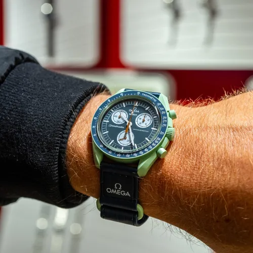 Relógio Swatch X Omega Moonswatch Speedmaster Earth Crono