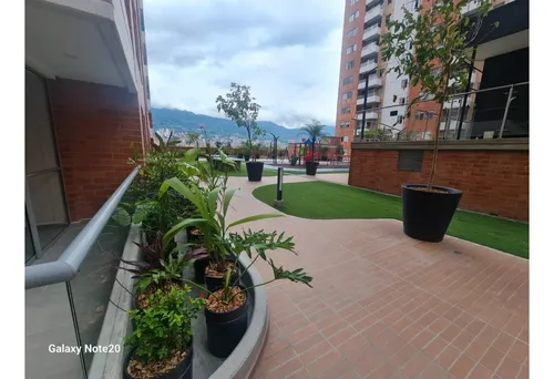 Apartamento Para La Venta En Itagui Chimeneas