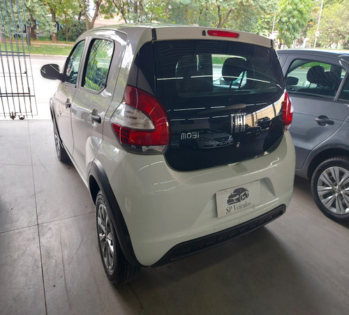Fiat Mobi 1.0 EVO FLEX LIKE. MANUAL