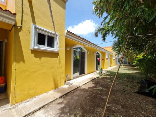 Cerca Del Mar Amplia Casa En Venta En Chicxulub, Progreso, Yucatan.