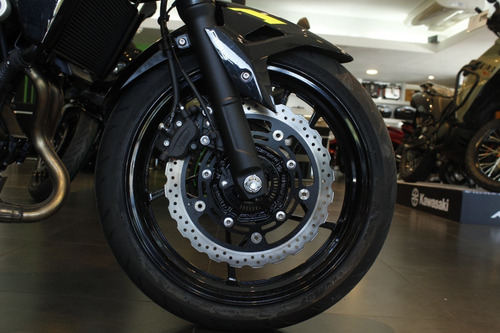 Imagen 11 de 15 de Kawasaki Z400 -18 Cuotas Sin Interés- 200km/h Con Akrapovic!