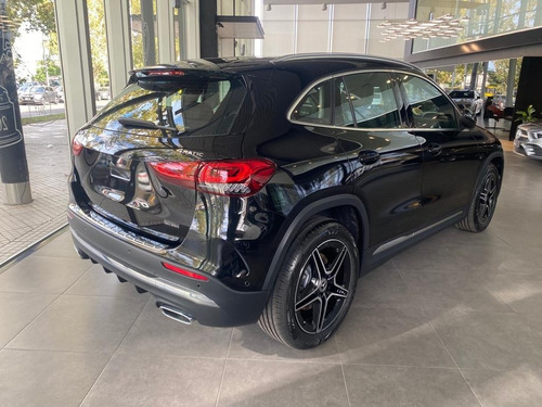 Imagen 4 de 13 de Mercedes Benz Gla 250 Amg Line