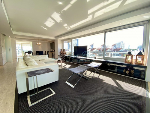 Imagen 6 de 30 de Apartamento En Venta Con Vista A Playa Brava - Punta Del Este Brava