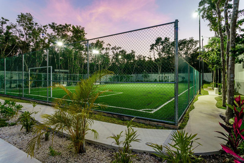 Casa En Venta En Privada Residencial Playa Del Carmen (1187)