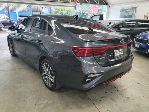Imagen 5 de 15 de Kia Forte Gt Line 2020