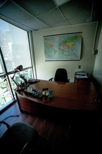 Oficina 121 M2 En Av. Del Valle, Ciudad Empresarial