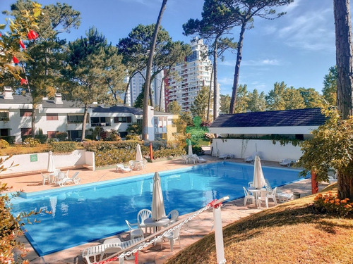 Imagen 8 de 9 de Vendo Apartamento 2 Dormitorios Roosevelt Mucamas Piscina