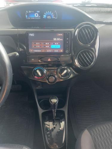 Imagen 7 de 14 de Toyota Etios 1.5 4 Puertas Automático 2017 // 4632025