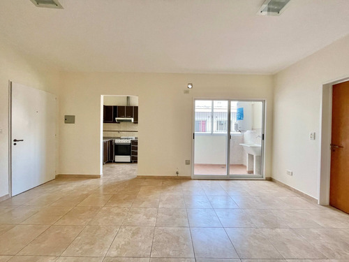 Imagen 1 de 26 de Venta De Depto 2 Amb. V. Luro C/ Lavadero Y Balcon