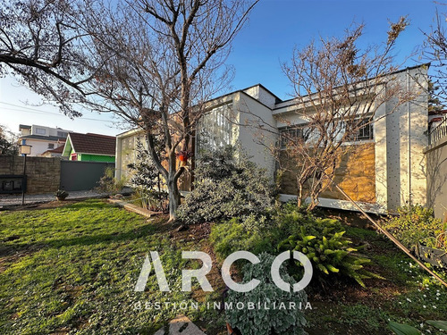 En Venta Casa Completamente Remodelada. Ñuñoa