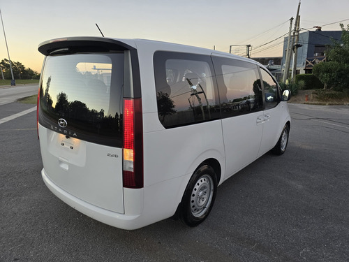 Hyundai H1 Staria Minibus Diesel