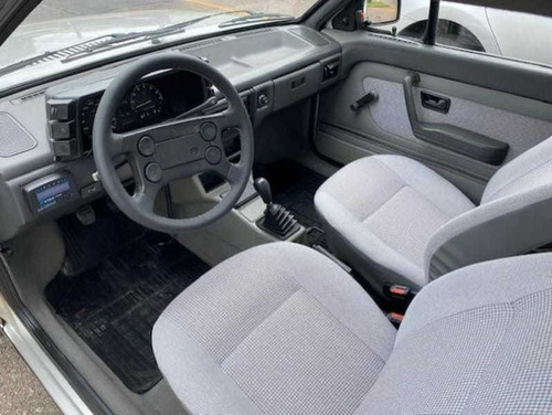 Imagem 5 de 15 de Volkswagen Voyage Gl 1.8 2p 1990