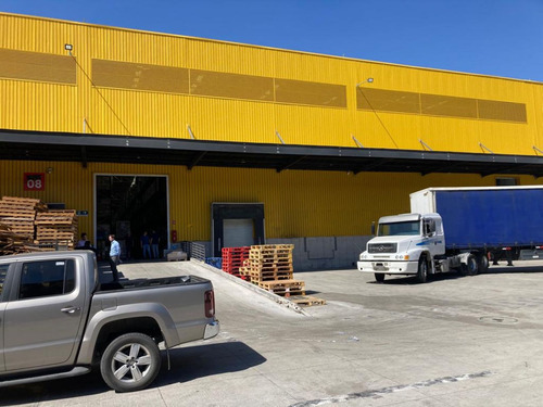 Arriendo Bodega De 3.909 M2 En Mc Aeroparque, Pudahuel