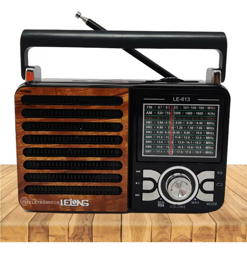 Rádio Com Lanterna E Bluetooth Usb Entrada Sd E Auxiliar P2