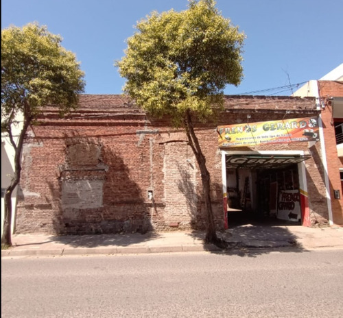 Imagen 1 de 1 de Galpón Céntrico En Gualeguaychú, Sobre Calle Urquiza.