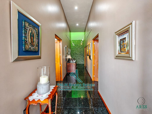 Sumiya Casa Sola En Equina Con Alberca 3 Recámaras, 4 Baños, 2 Autos