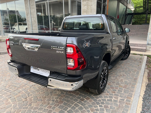 Imagen 5 de 15 de Toyota Hilux L/20 2.8 Dc 4x4 Tdi Srx 2022