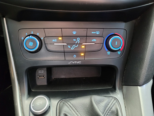 Ford Focus III 1.6 S