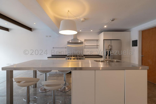 Townhouse En Venta Villa Nueva Hatillo Vgi