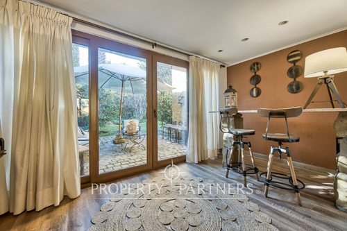 Hermosa, Amplia Y En Condominio. Casa En Venta Cer...