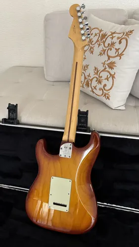 Fender Stratocaster American Deluxe Usa 2011 Com Case