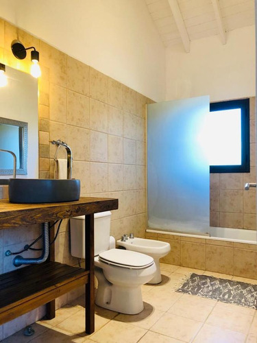 Imagen 10 de 17 de Excelente Casa En Alquiler - Santa Clara - Tigre