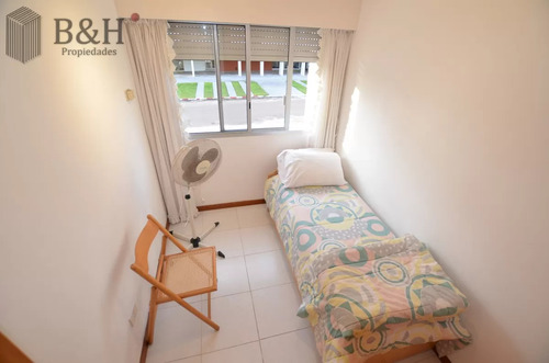 Apartamente Fte Al Mar Alquila Consulte