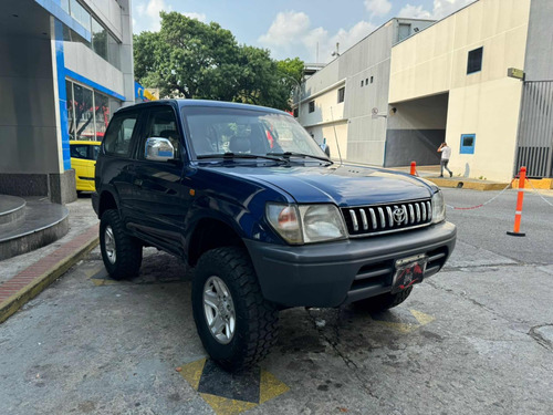 Toyota Meru Land Cruiser Prado