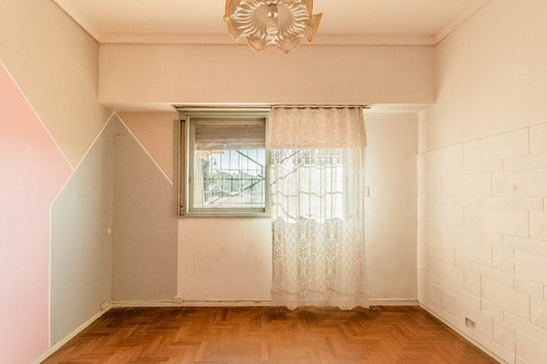 En Venta · Casa En Block · 4 Ambientes · Terraza · Múltiples Espacios Funcionales · Piñeyro